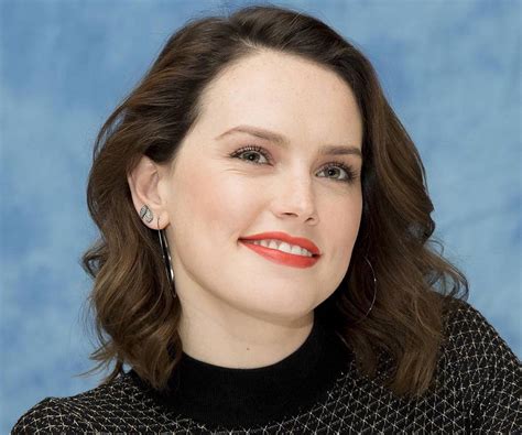 Daisy Ridley Biography